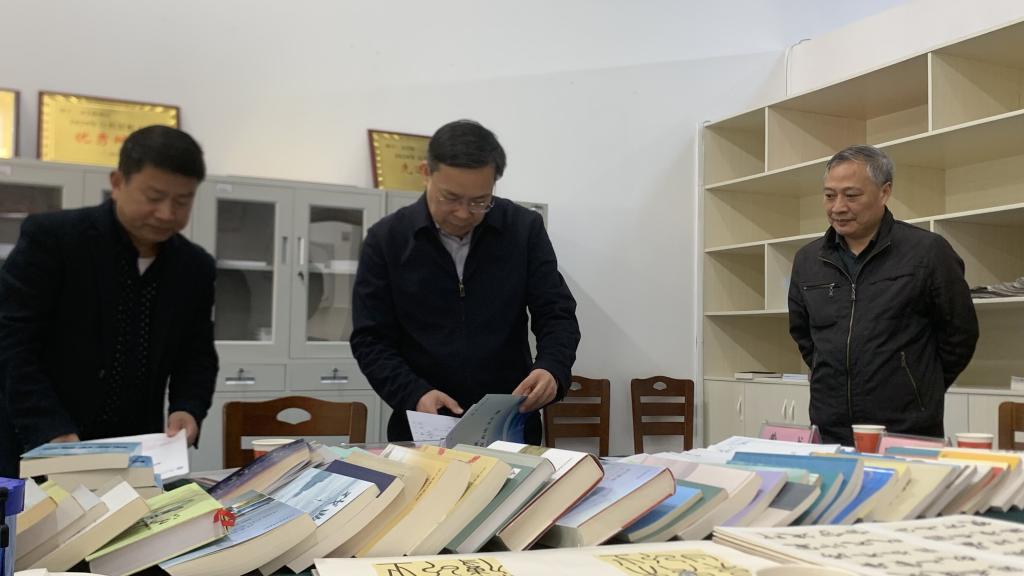 [评建进行时]党委书记付永昌到文学院访谈演练-汉江师范学院-文学院